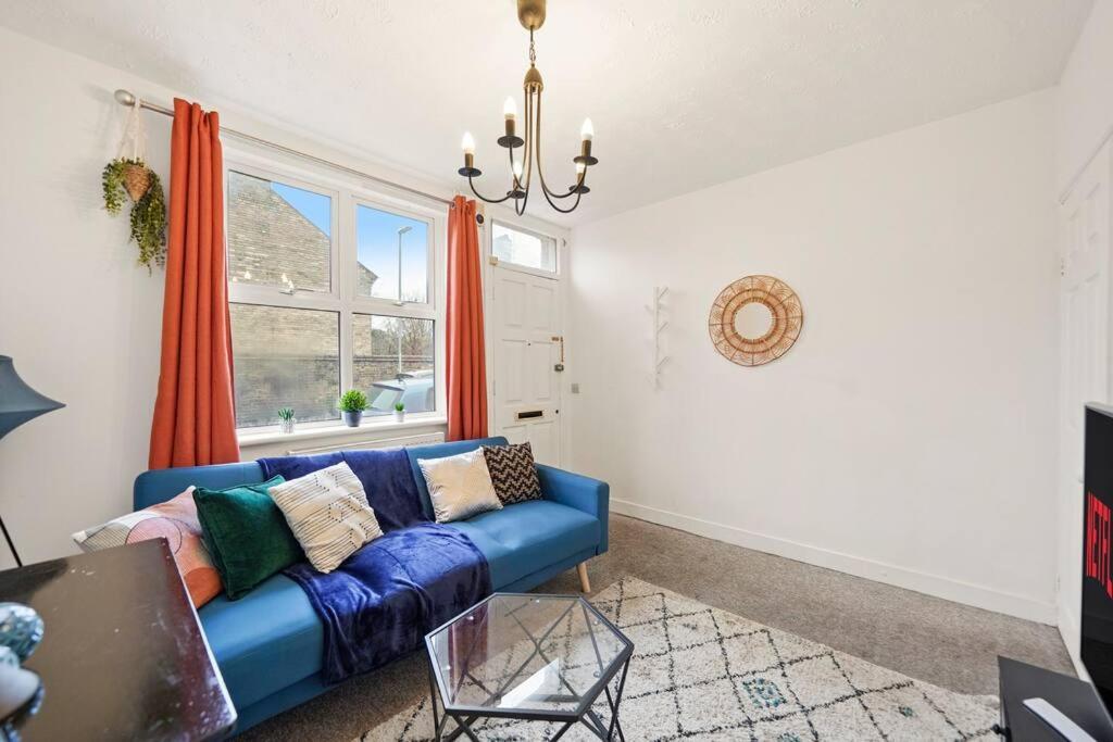 Aesthetic Cambridge Cottage Sleeps 5! Exterior photo